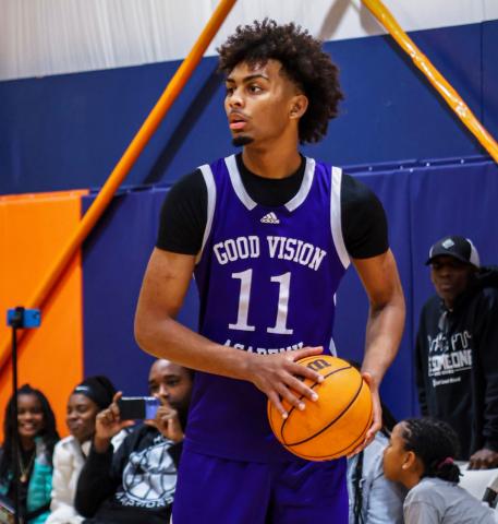Ian Parham Jr. playing basketball for Good Vision