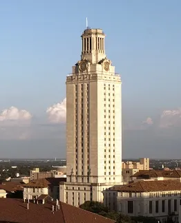 Photograph of the UT Austin Tower