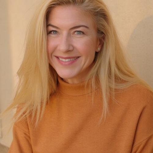 Ellen James