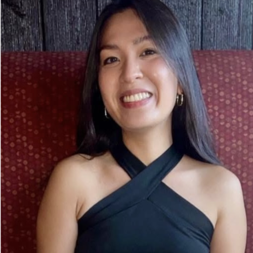 Vy Pham Headshot