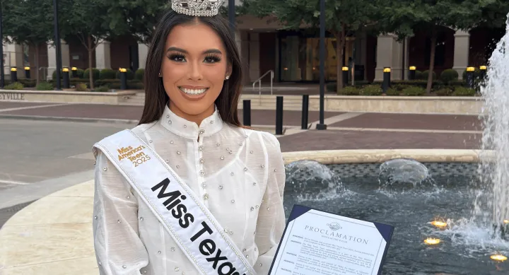 Emma Fossum, Miss Texas Teen